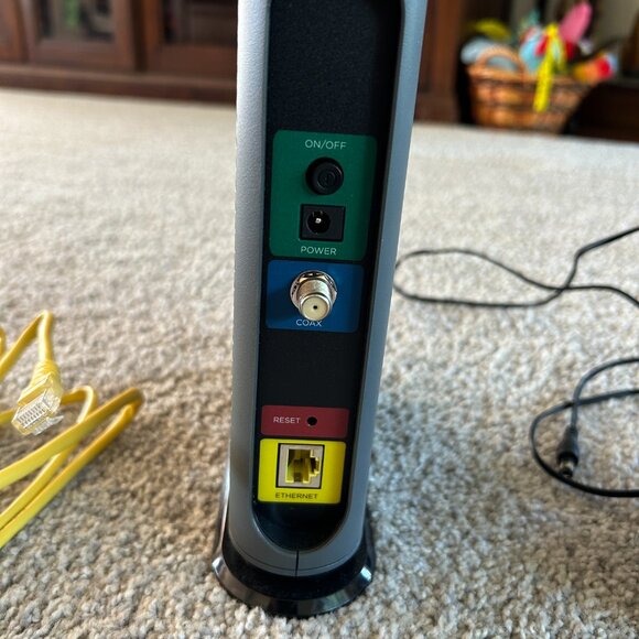 Motorola Modem MB7621 in great condition - Picture 3 of 7